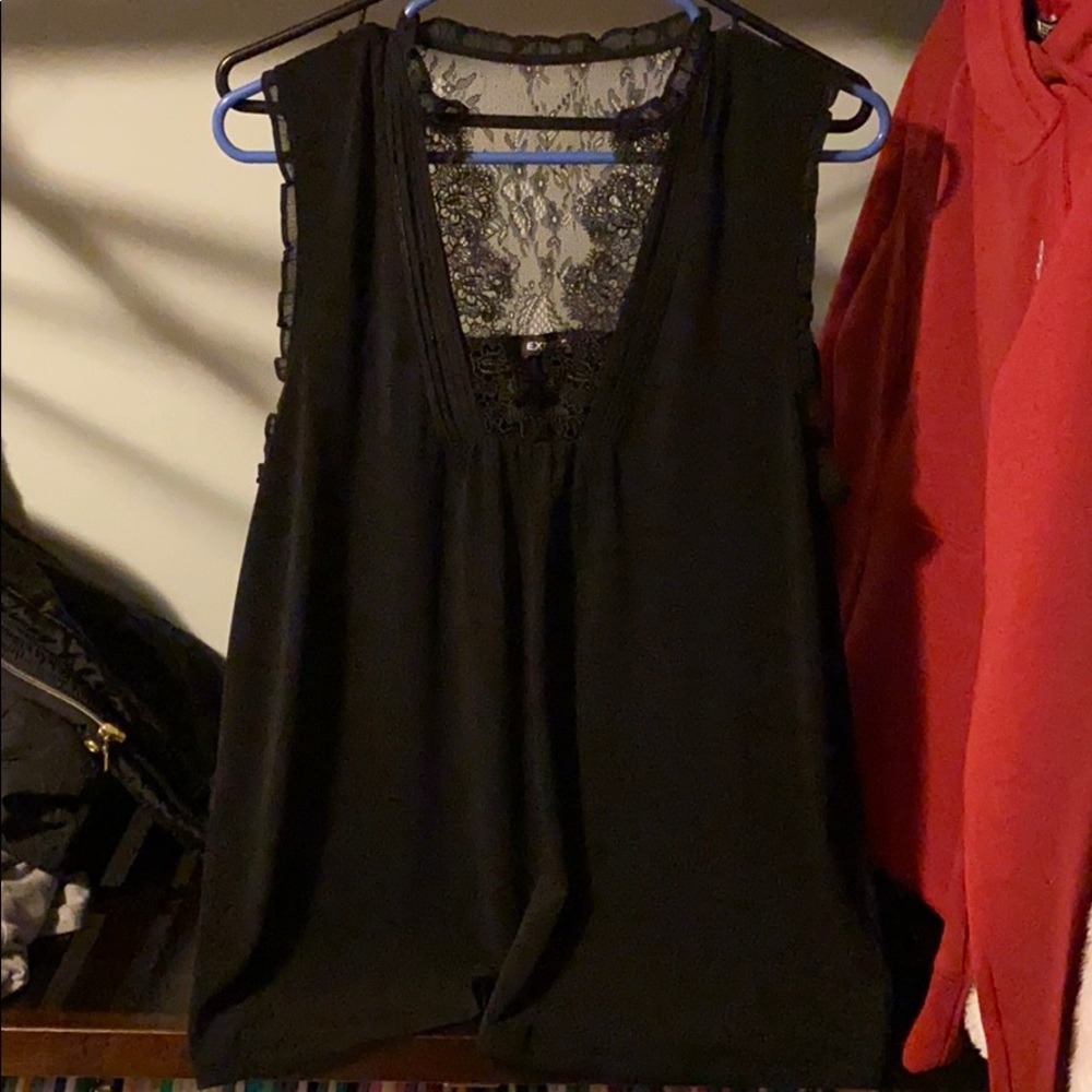 Women’s sleeveless